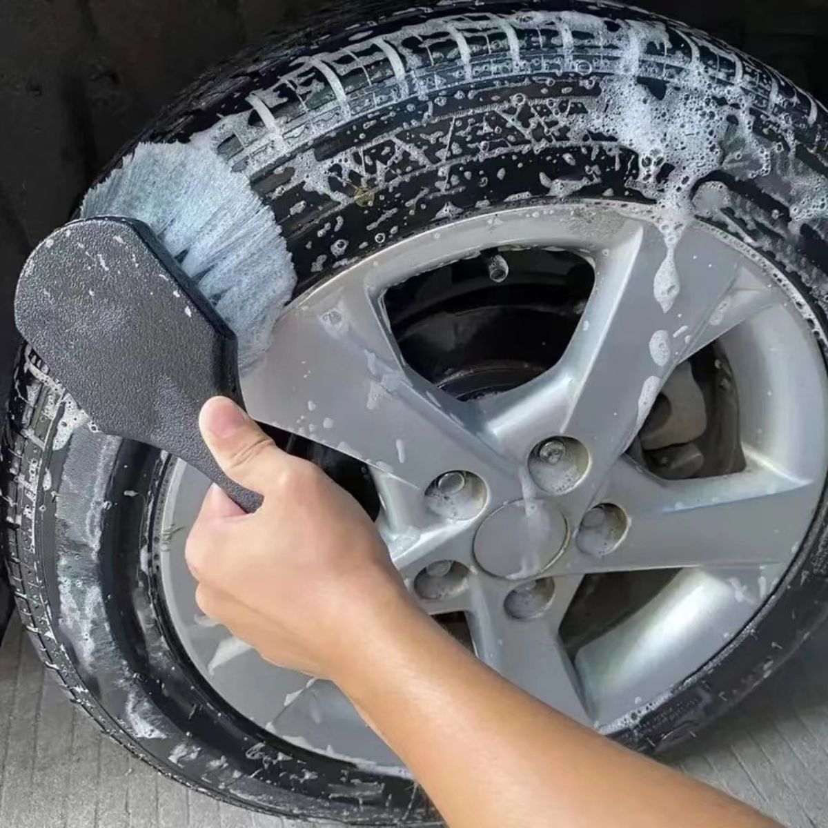 Car Wheel Cleaning Brush Detai - Car Cleaning Brush reseña y precio
